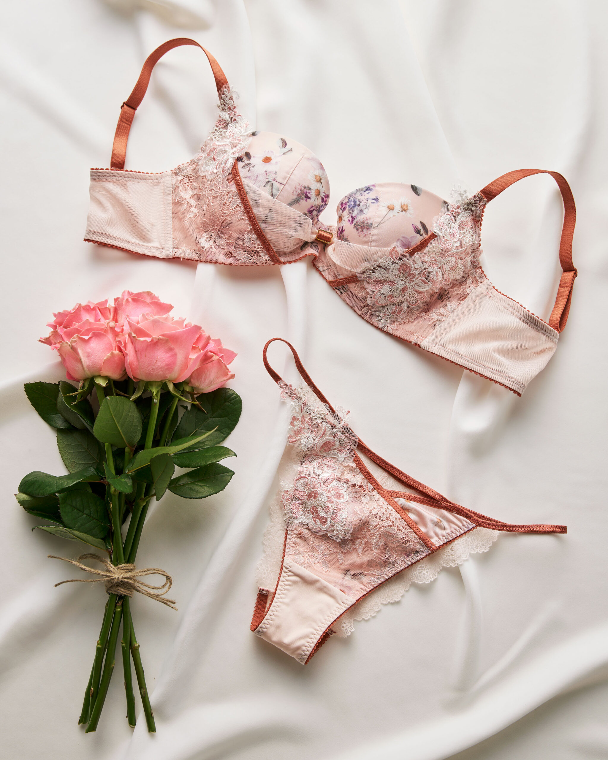 渡辺宏展 2023 ー心に花をー | 長崎浜屋