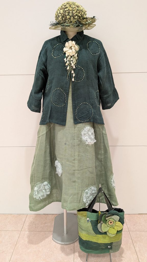布花＆手仕事の服・小物　アトリエおりふら;